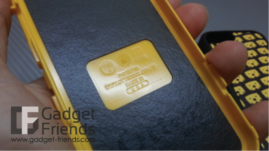 Otterbox iPhone 5 Defender Otter Character Case Otto Pattern ของแท้ 100% เคสมือถือ เคส iPhone5 สุดแจ่มมาพร้อมกับ Grip และลวดลายแมวน้ำตามแบบฉบับ Otterbox เท่โดดเด่นพร้อมการปกป้องสูงสุด 3 ชั้น สะดวกพกพา